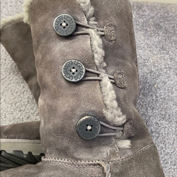 UGG boots - Picture 3 of 4